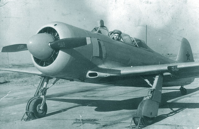 Avionul de scoala (Vanatoare) IAK-11