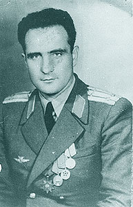 Lt. col. av. (instructor IL-28) IOAN MORARIU