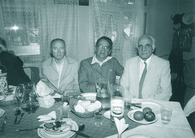 17.11.2003 - Otopeni, promotia 1945 adjutanti aviatori. In centru ing. J. Dascalescu, la dr. c.dor. av. Ioan Morariu