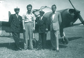 Scoala Calarasi 1956 - instructori in fata unui "22" al 2-lea din stanga CONSTANTIN MANOLACHE