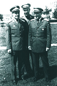 Iulie 1978, la Bacau, cu doi camarazi