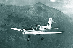 O splendida fotografie de zbor a avionului ZLIN-42, antecesorul ZLIN-ului 142