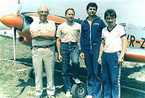 Iunie 1986 - Strejnic; de la stg. la dr.: C.TIN MANOLACHE, ERDOS, MARINESCU, PAL - in fata unui "50"