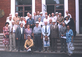 Suita comandorilor av. participanti: GEORGESCU STELIAN, GEORGESCU CONSTANTIN, MAKO ALEXANDRU, POPESCU DUMITRU - Goe, G.ral MORARU GHEORGHE, COCEA VICTOR, ALEXE RUSEN, BRUKENTAL VALER, POPESCU MARIUS (invitat), CLENCIU IOAN, CHIS IOAN, TAMASDAN PETRU, ANDREICA AUREL, NEAGU STAN, AVRAMESCU MIRCEA, CONSTANTINESCU MIRCEA, CURULIUC Gh. (invitat), STOICESCU PETRE, IZBASA ILIE, ANTOHI VIRGIL (invitat), ENACHE ION (de la stg. la dr.)