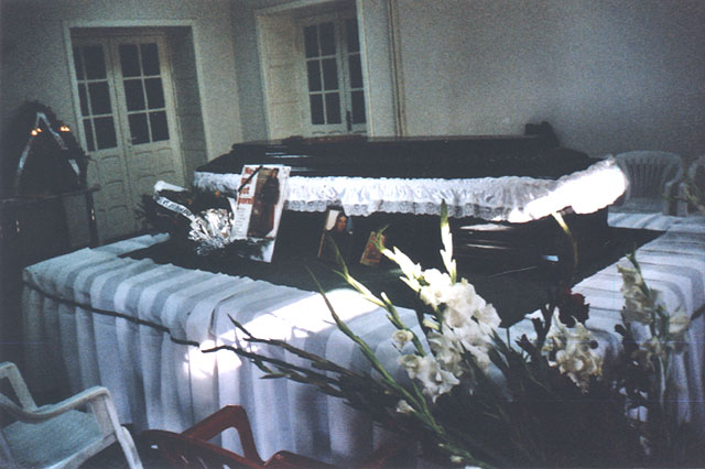 Spre ultim "ramas bun" in holul Academiei de Aviatie (Strejnic) - 24 iulie 2003