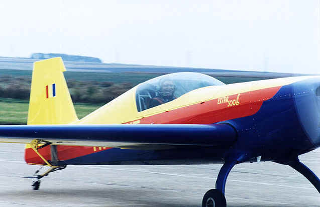 Priviti-l, pentru ultima data, zburand...