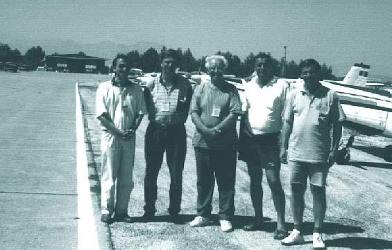 13 septembrie 1997, la sosirea pe Aerodromul Antalya. De la stanga la dreapta: Gheorghe Militaru, Traian Gheorghiu, Constantin Manolache, Stelian Filip, Alexandru Popovici