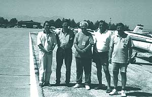 13 septembrie 1997, la sosirea pe Aerodromul Antalya. De la stanga la dreapta: Gheorghe Militaru, Traian Gheorghiu, Constantin Manolache, Stelian Filip, Alexandru Popovici