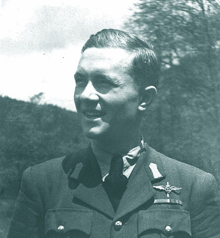 Slt. av. Paun Alexandru (Andu), la 22 de ani