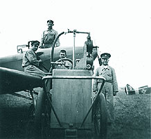 Caruciorul de alimentare cu butoi metalic vertical si pompa manuala "Allweiler"