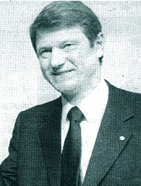 Pilotul de inalta acrobatie aeriana Dl. ROLANDAS PAKSAS - actualul presedinte al Lituaniei