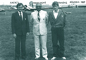 1987, Miskolc, concurs international de acrobatie aeriana: echipa lituaniana - Paksas si Kairis impreuna cu C-tin Manolache