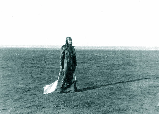 August 1943 undeva in pustietatile rusesti, starter