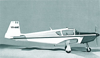 Avionul IAR 823